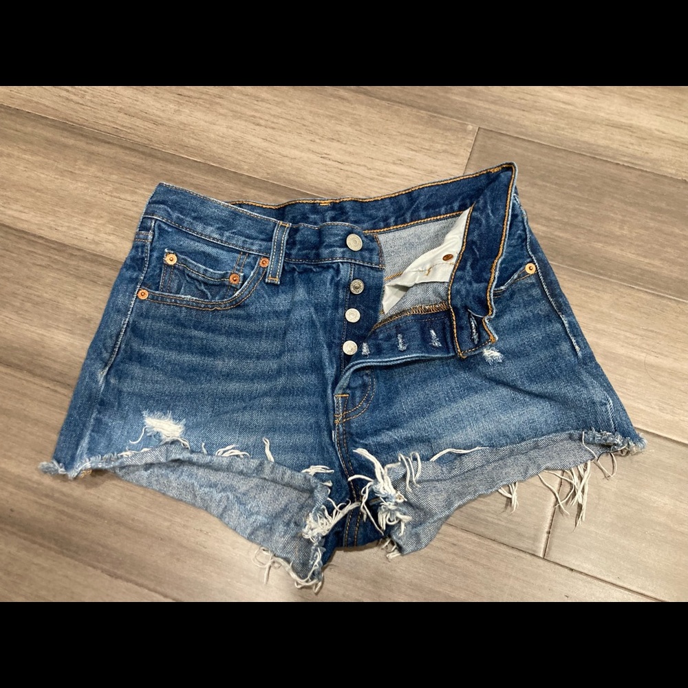 LEVI STRAUSS & CO. 501 Jean Shorts